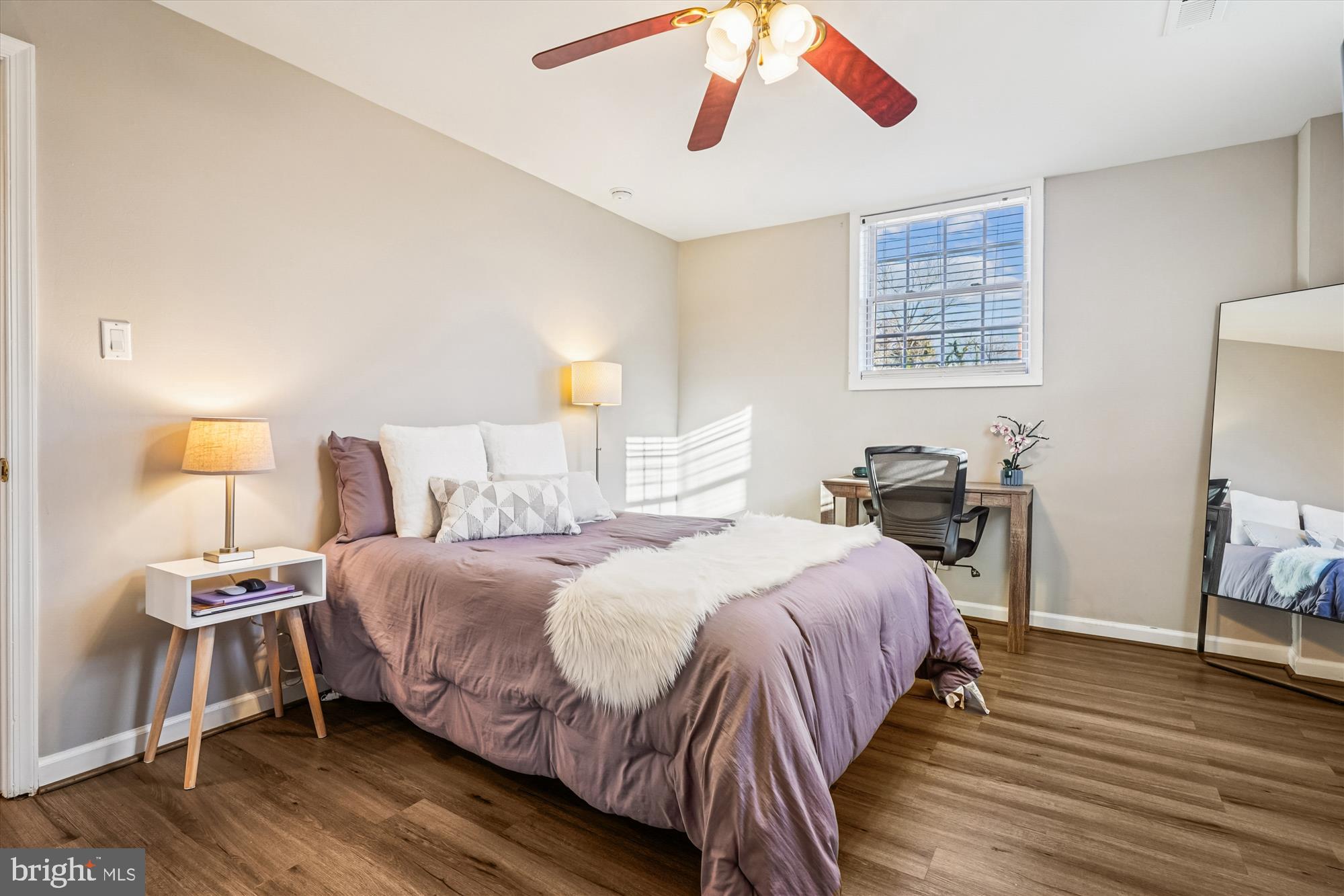 9016 GREYLOCK STREET