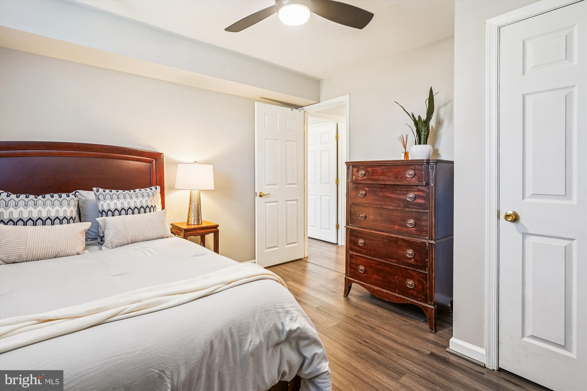 9016 GREYLOCK STREET