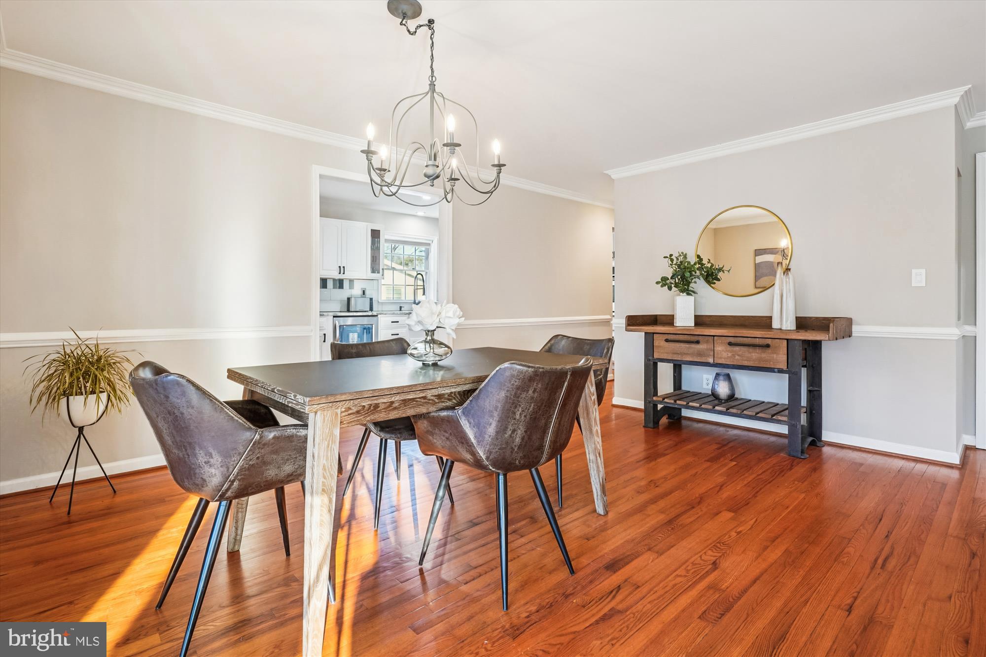 9016 GREYLOCK STREET