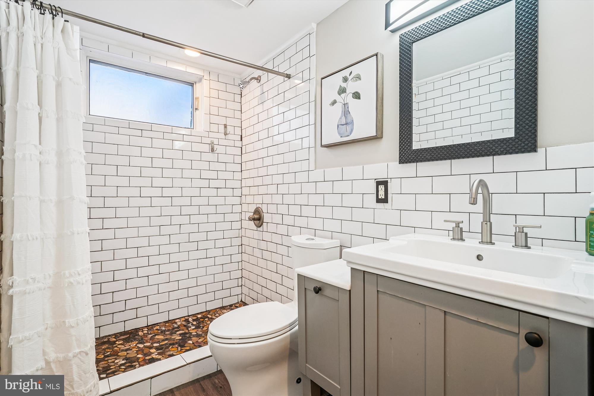 9016 GREYLOCK STREET