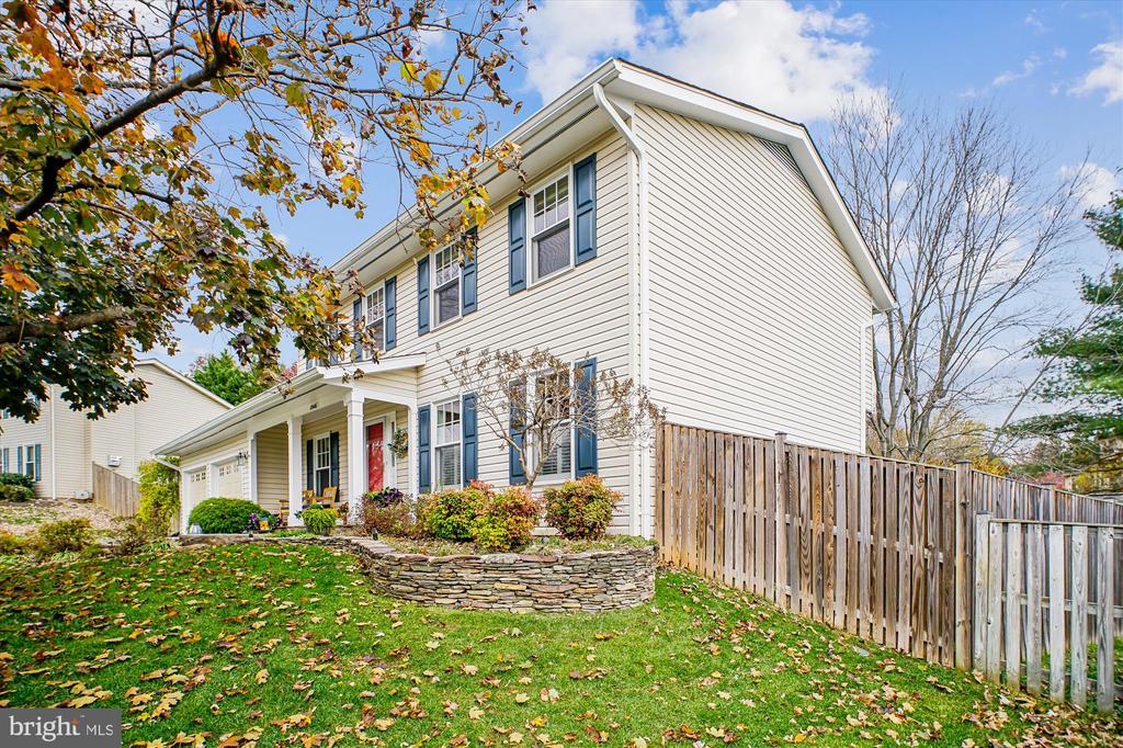 12406 SHALLOW FORD COURT