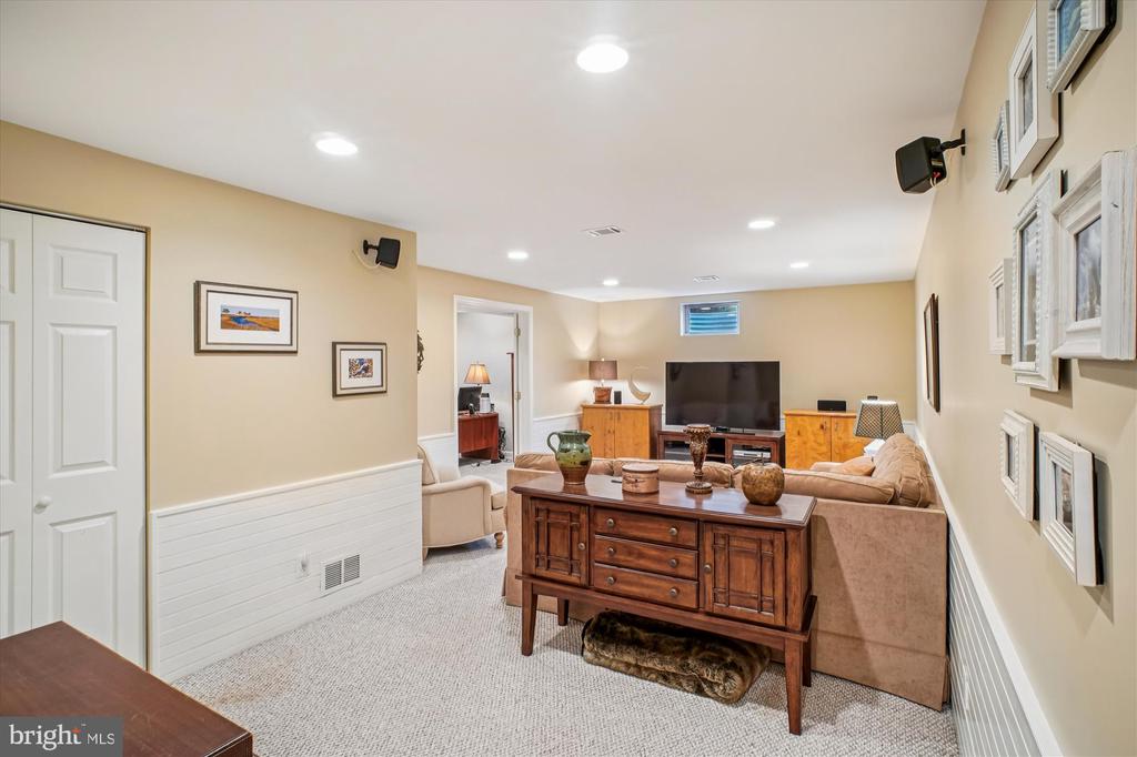 12406 SHALLOW FORD COURT