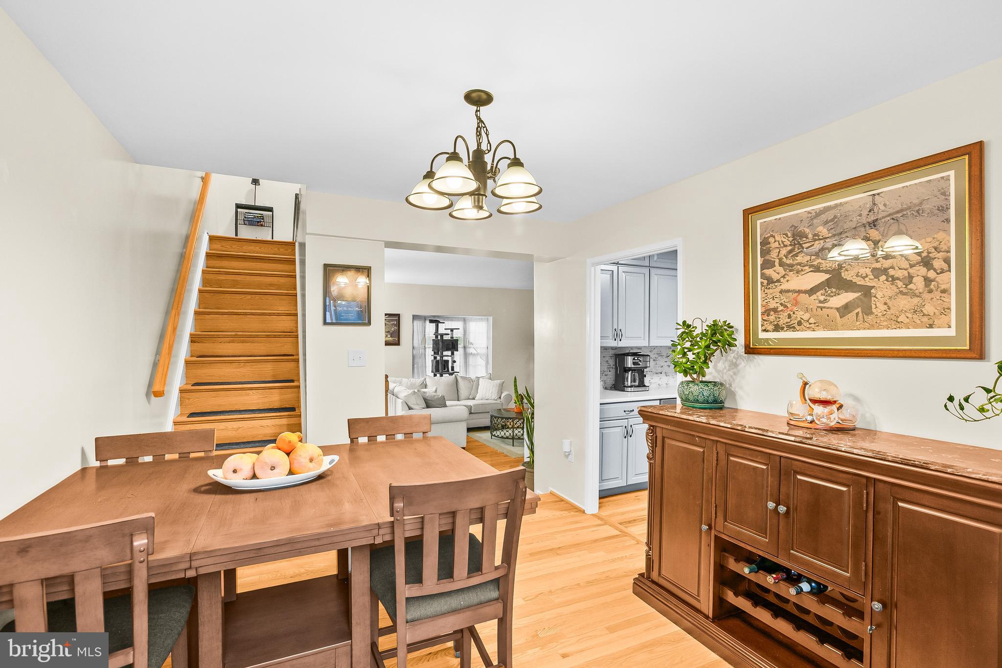 2418 RIDGEHAMPTON COURT