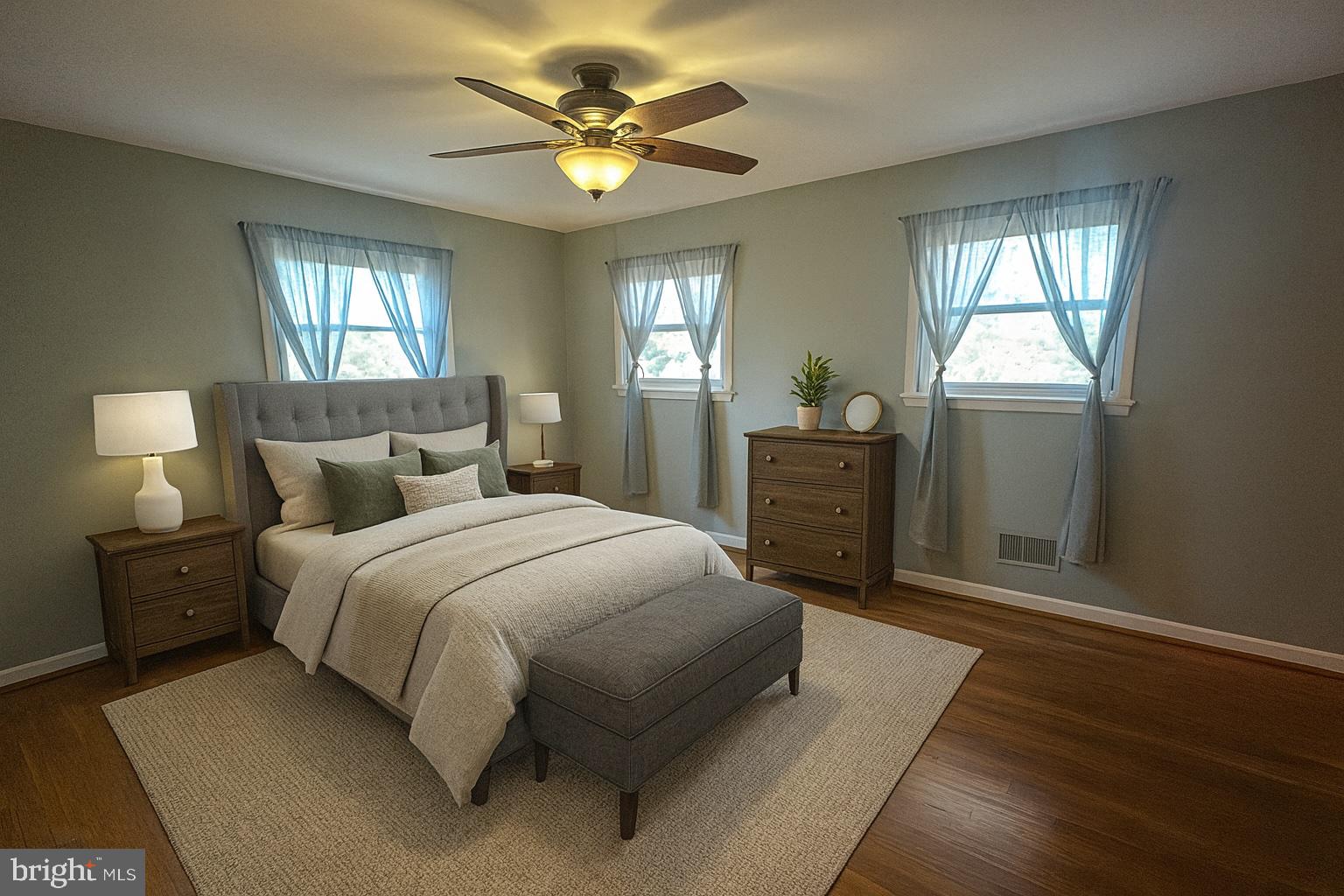 6726 S KINGS HIGHWAY