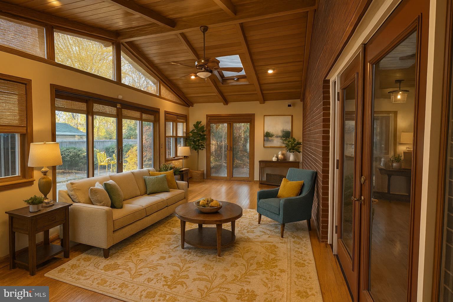 6726 S KINGS HIGHWAY