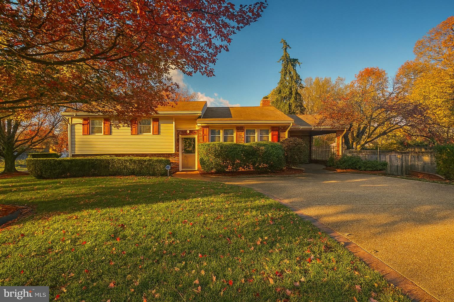 6726 S KINGS HIGHWAY