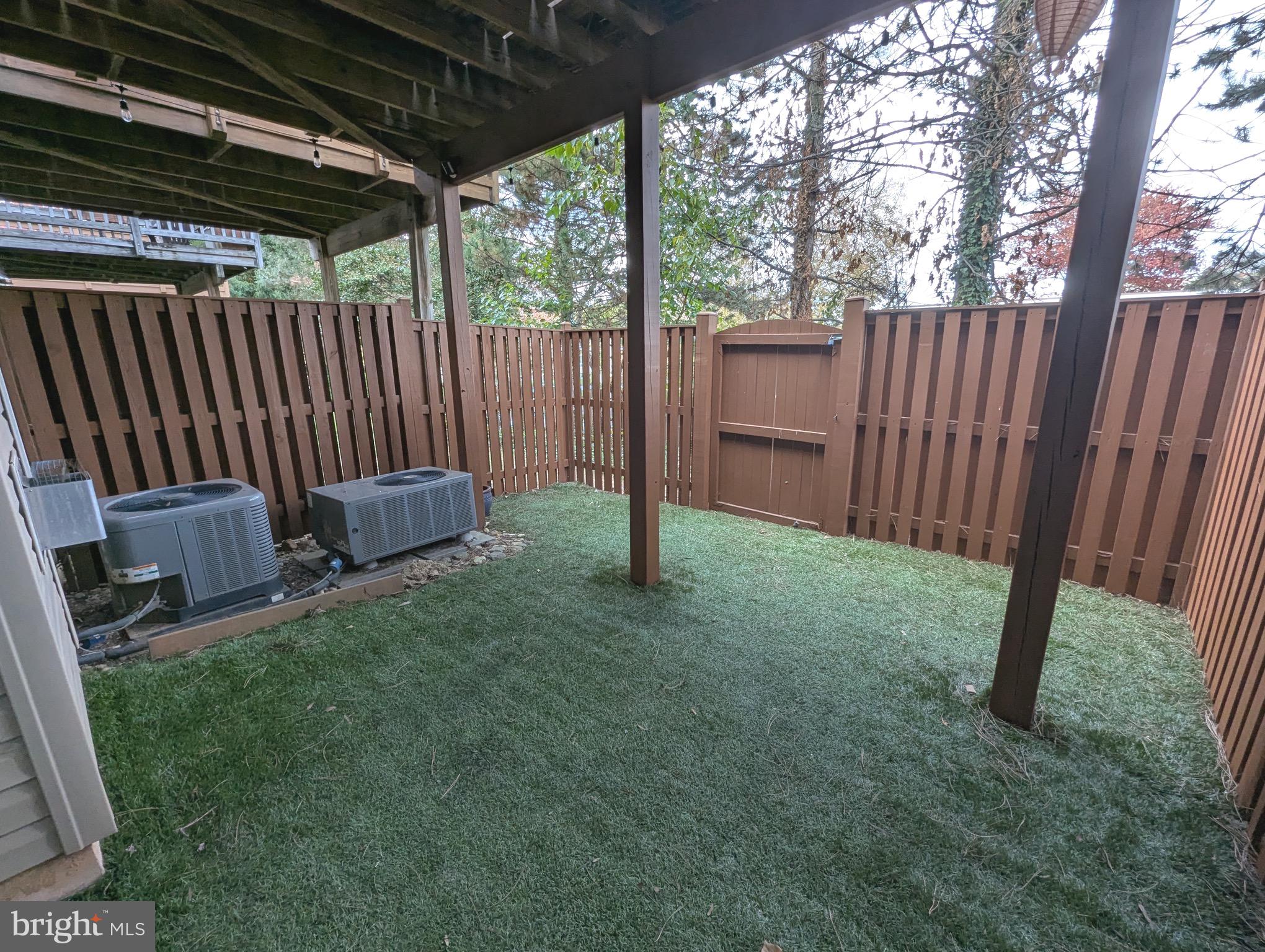 2922 HUNTINGTON GROVE SQUARE