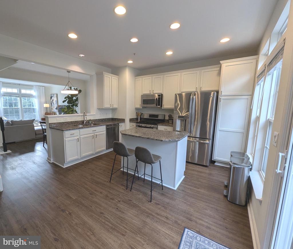 2922 HUNTINGTON GROVE SQUARE