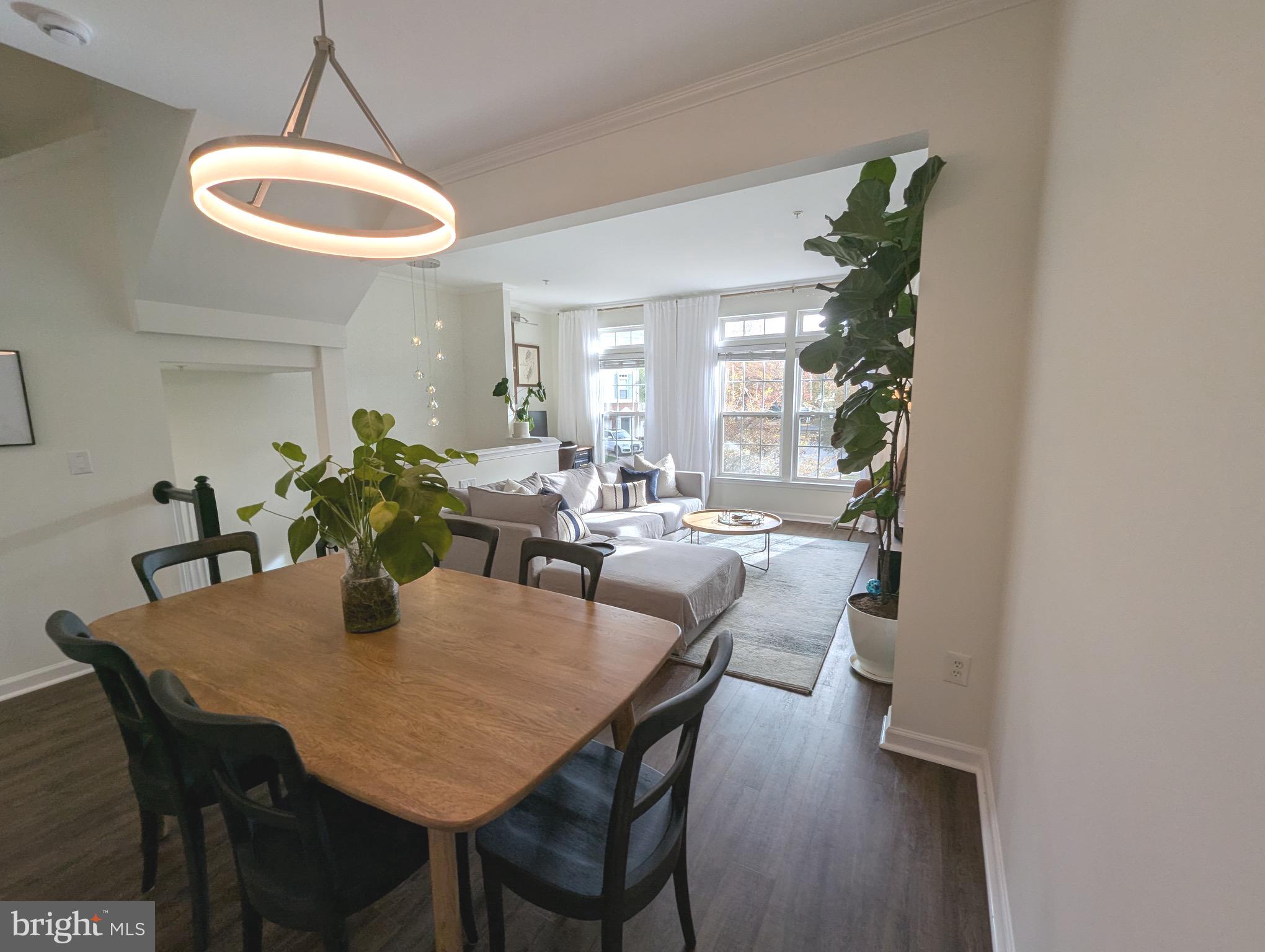 2922 HUNTINGTON GROVE SQUARE