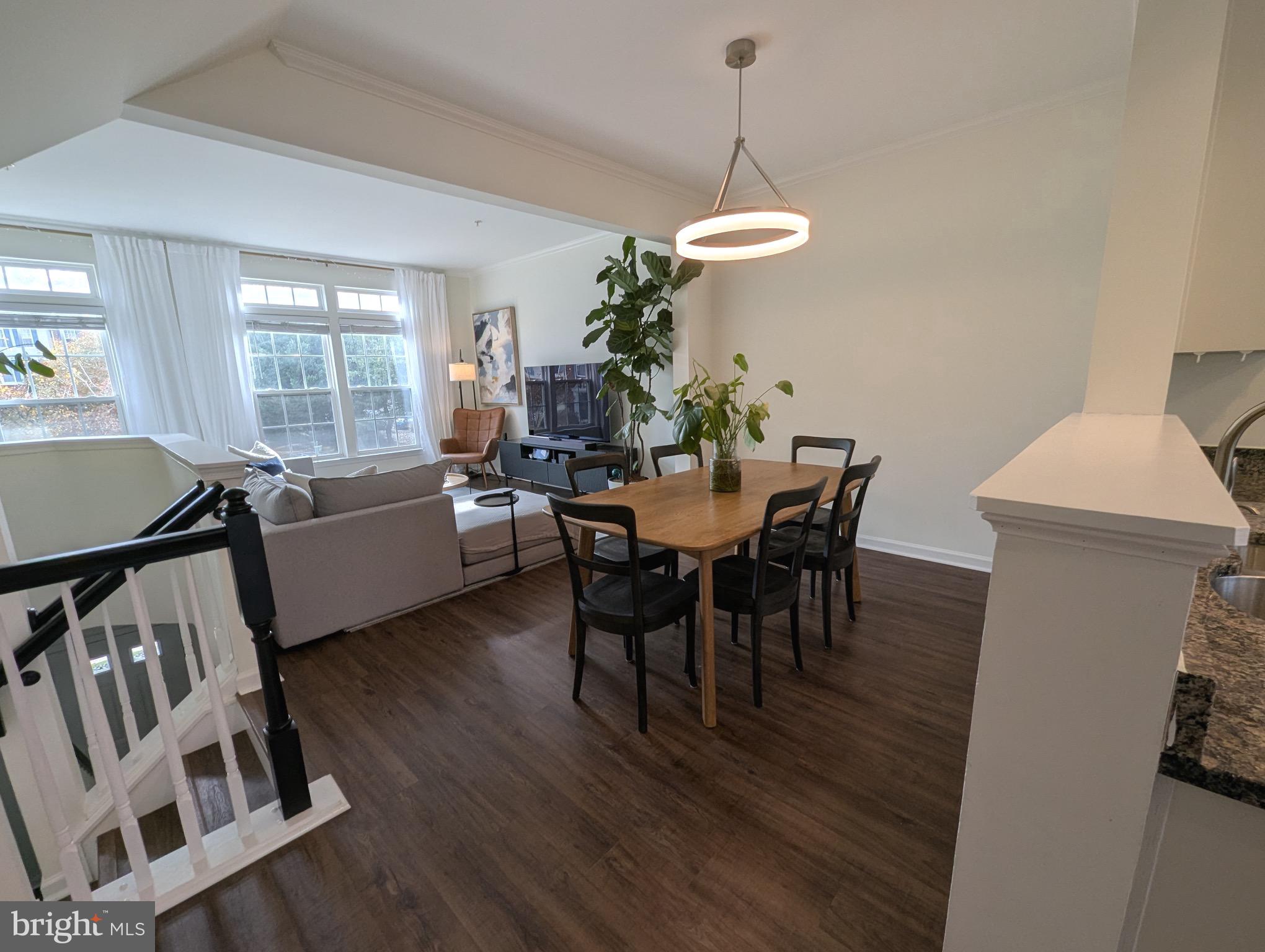 2922 HUNTINGTON GROVE SQUARE