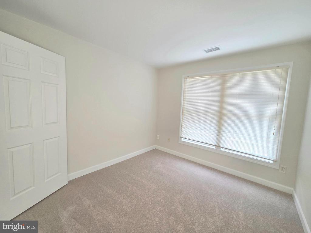 8183 SKELTON CIRCLE