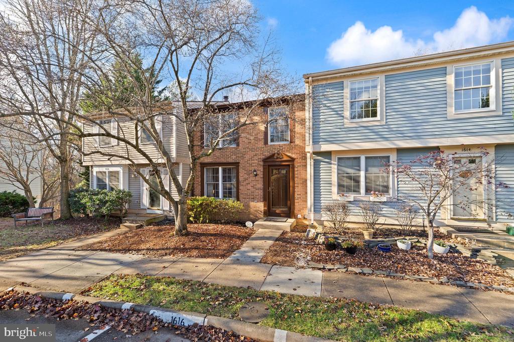 1616 BARNSTEAD DRIVE
