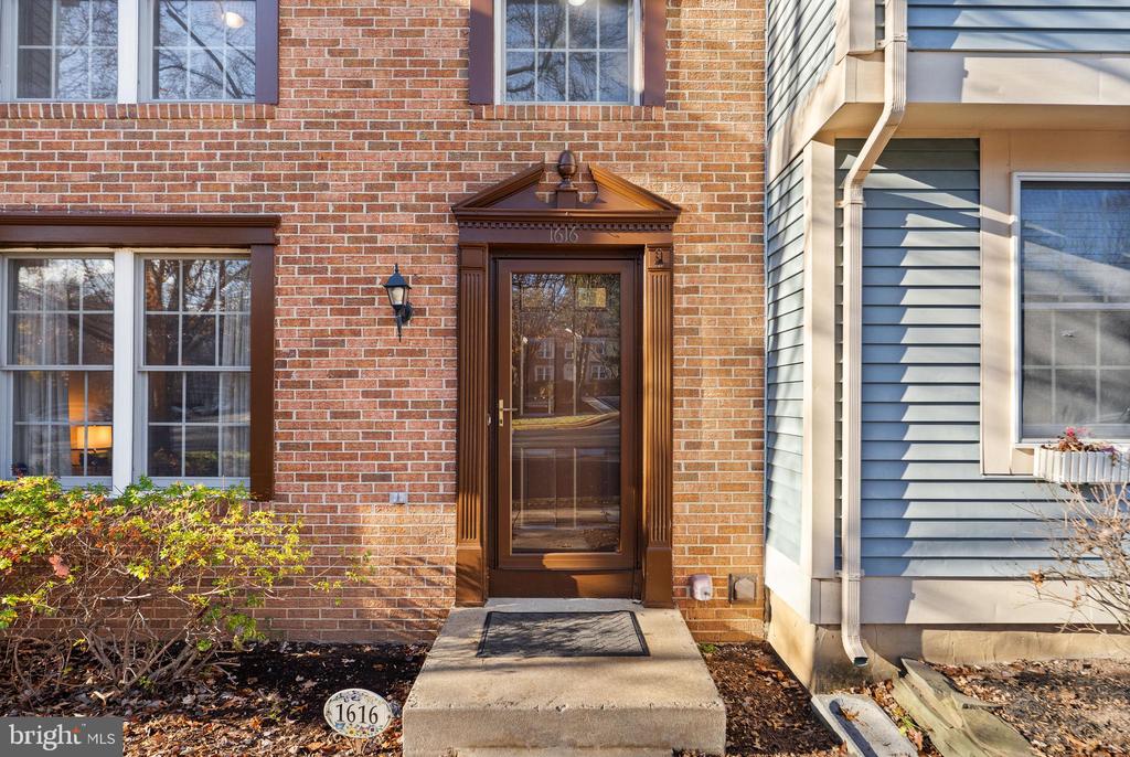 1616 BARNSTEAD DRIVE