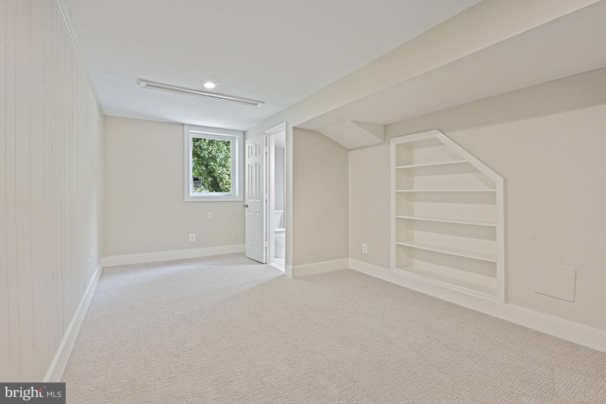 9060 BROOK FORD ROAD