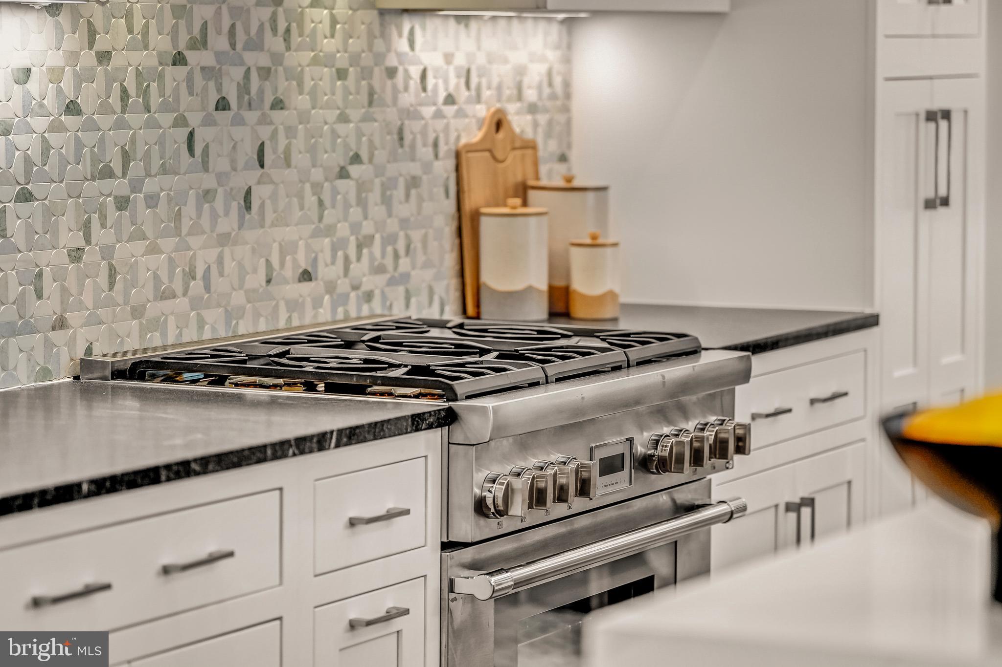 5921 CHESTERBROOK ROAD