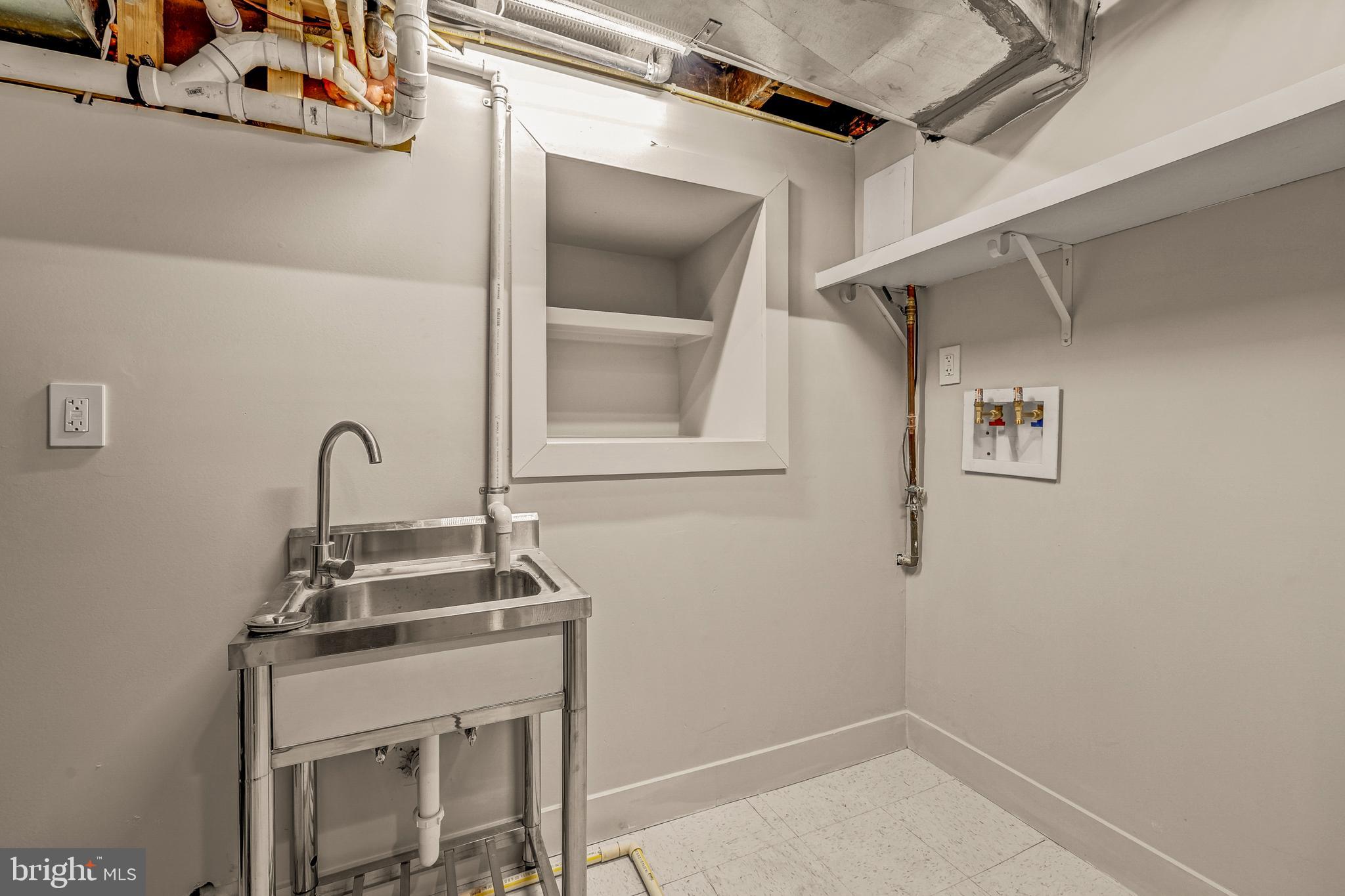 5921 CHESTERBROOK ROAD