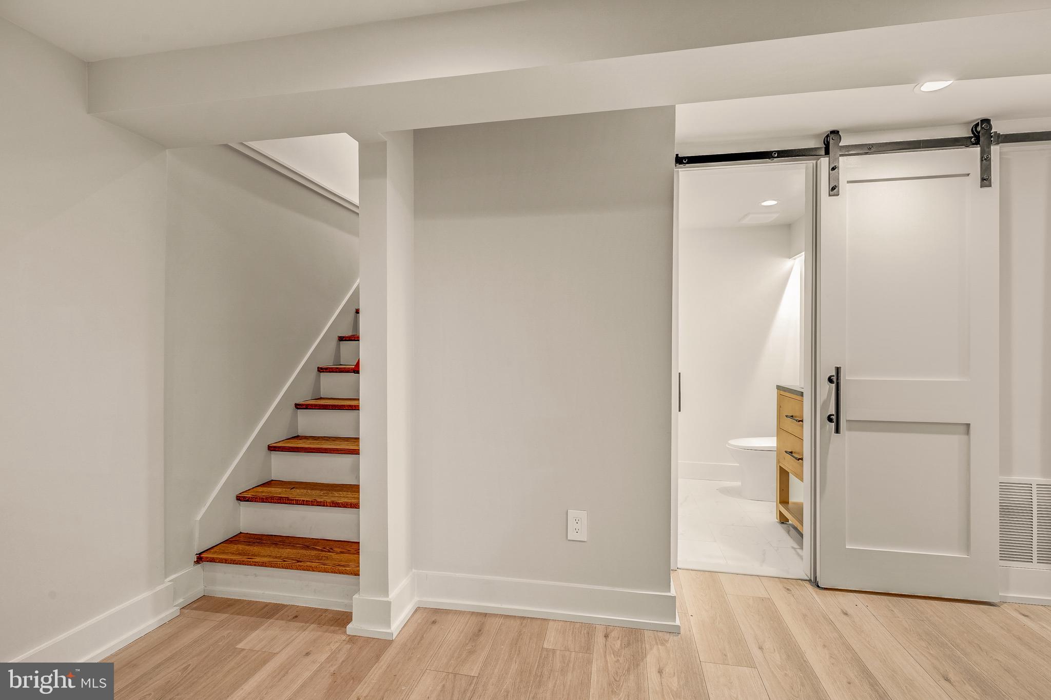 5921 CHESTERBROOK ROAD