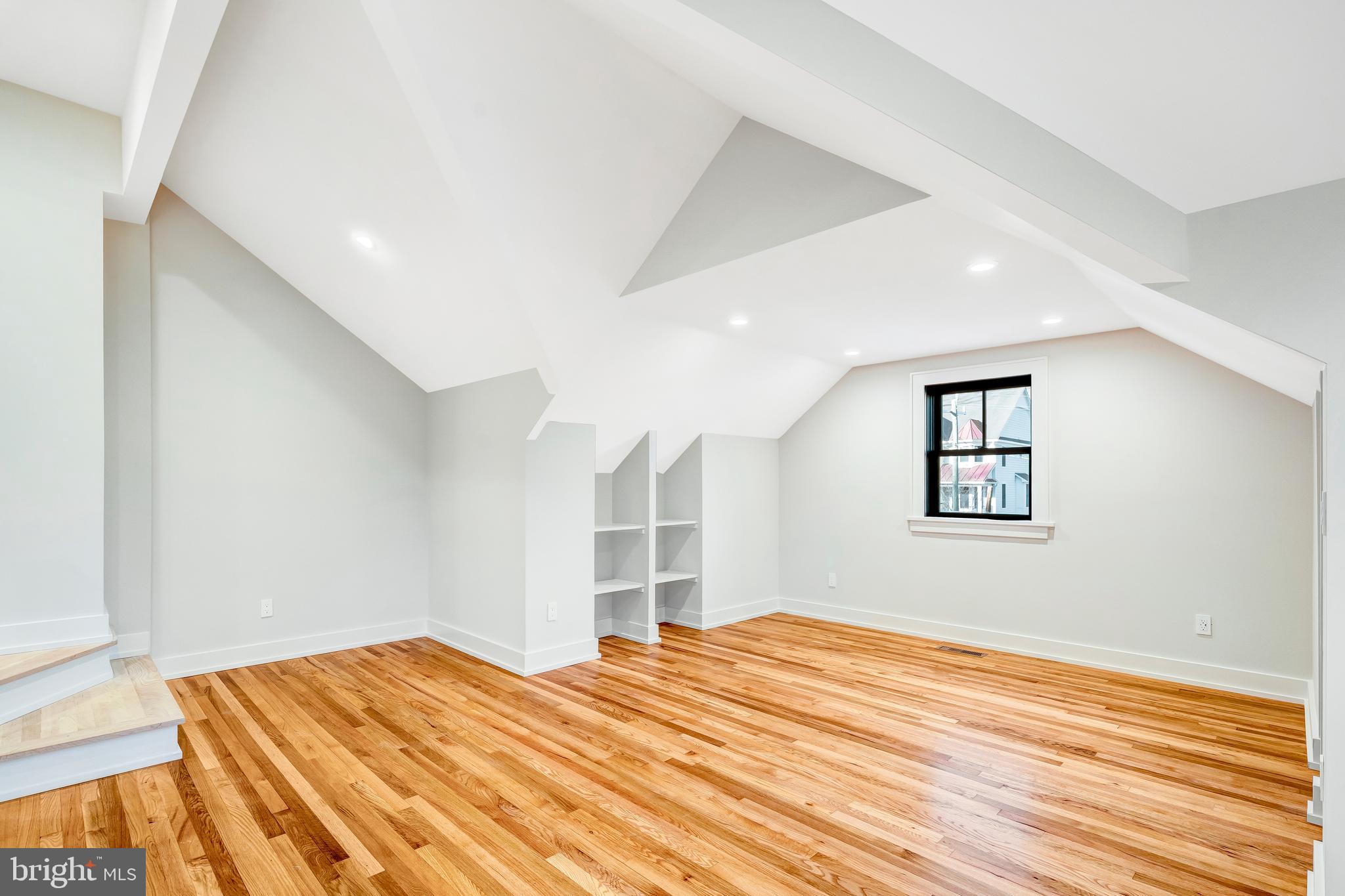 5921 CHESTERBROOK ROAD