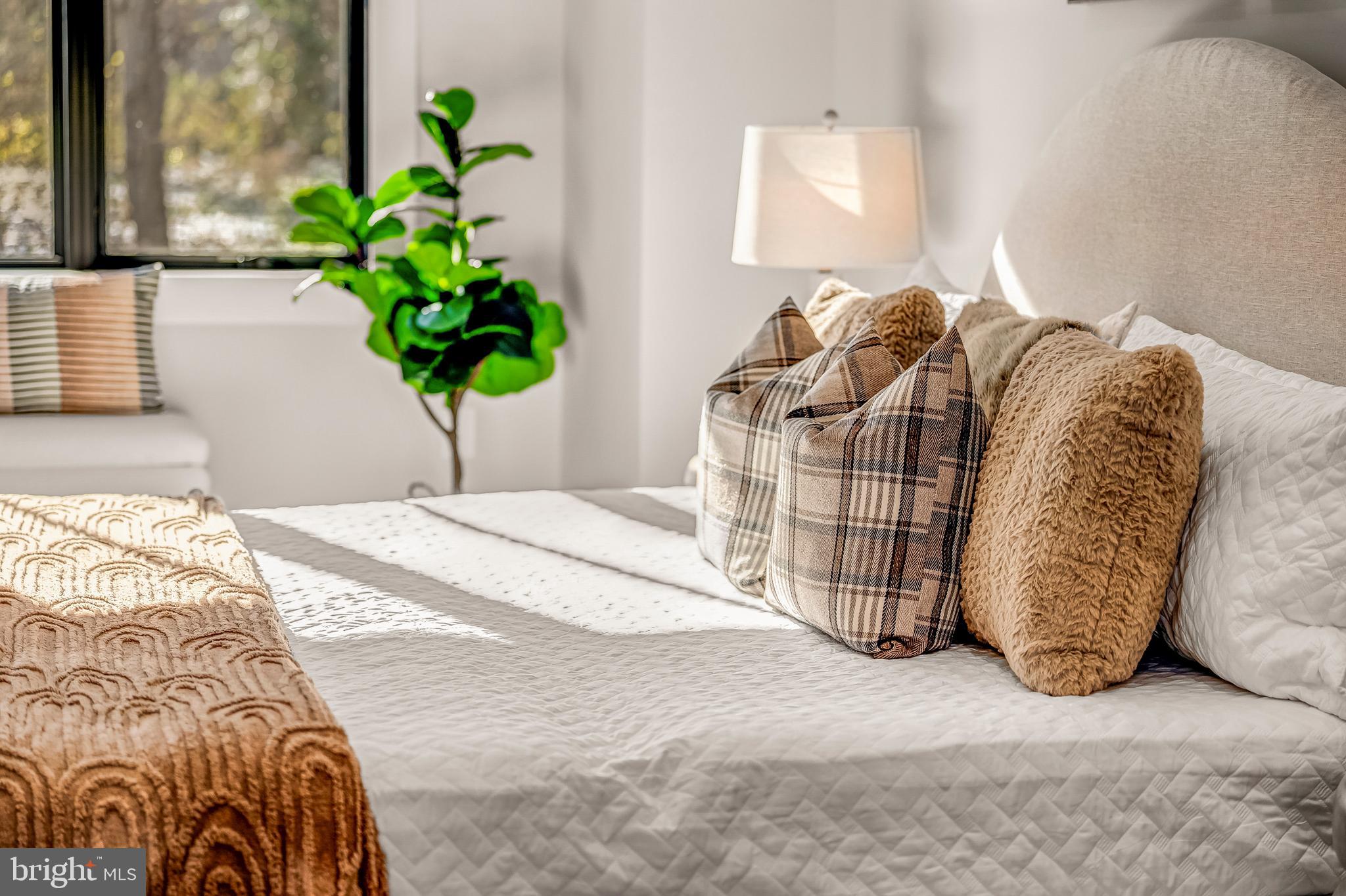 5921 CHESTERBROOK ROAD