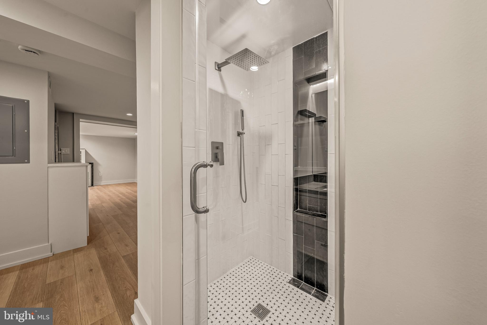 5921 CHESTERBROOK ROAD