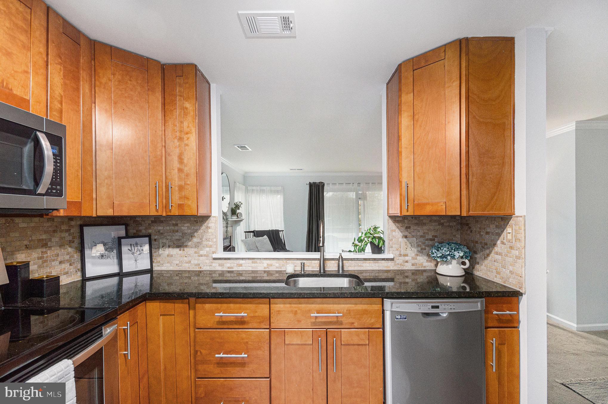 4561 INTERLACHEN COURT F F