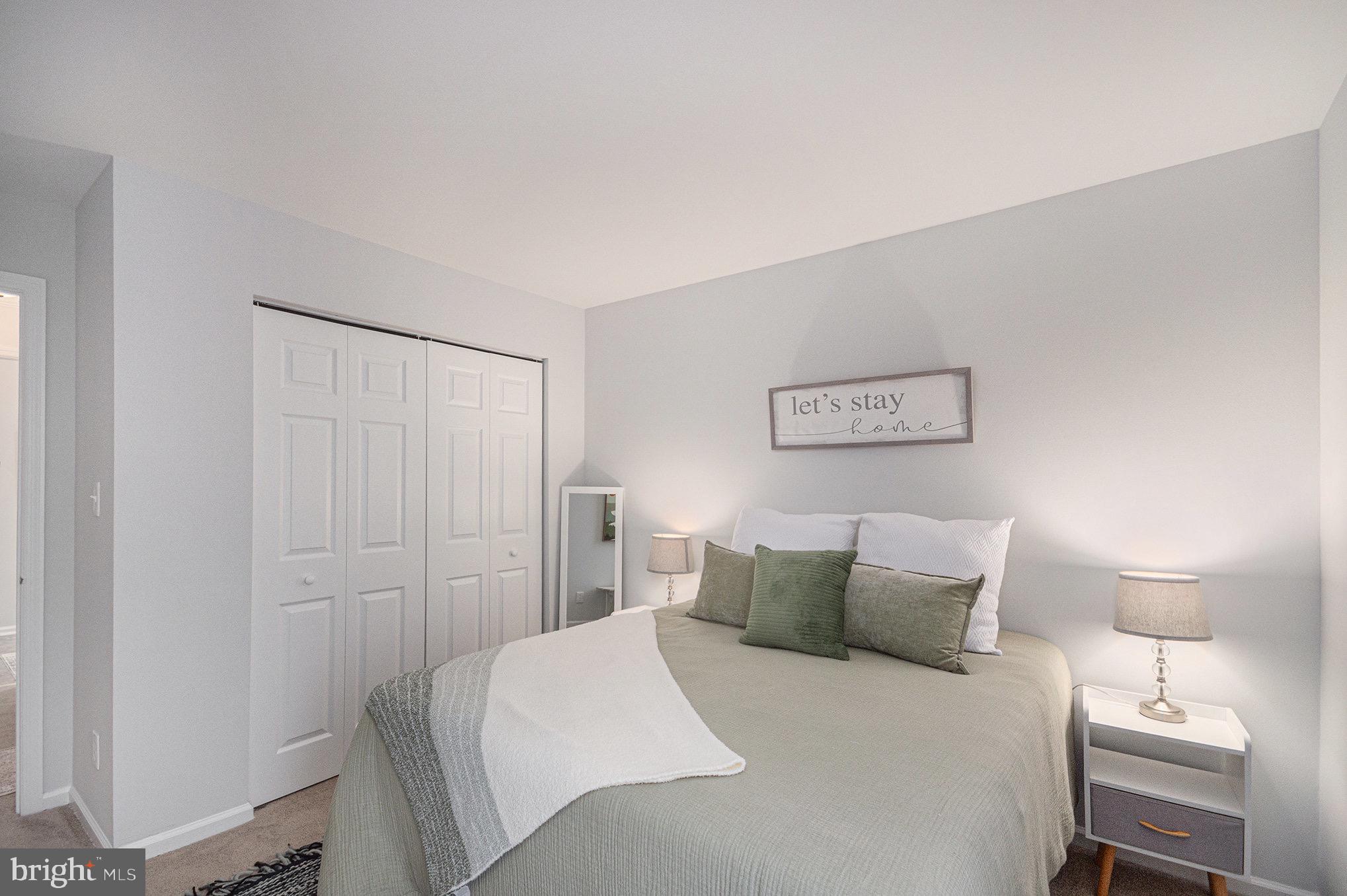 4561 INTERLACHEN COURT F F