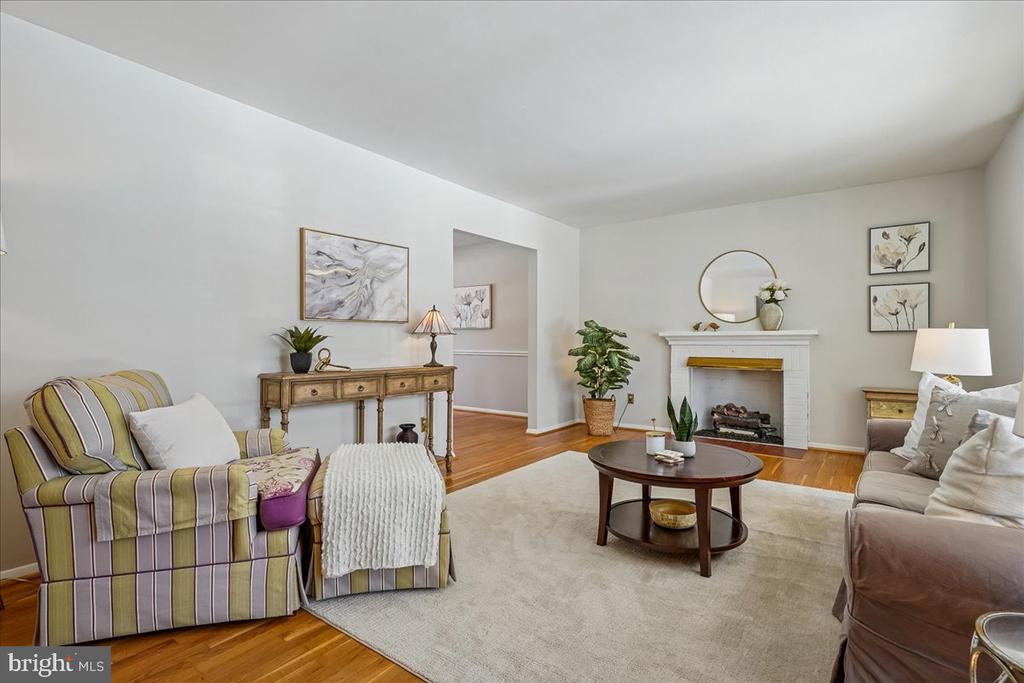 2412 CAVENDISH DRIVE