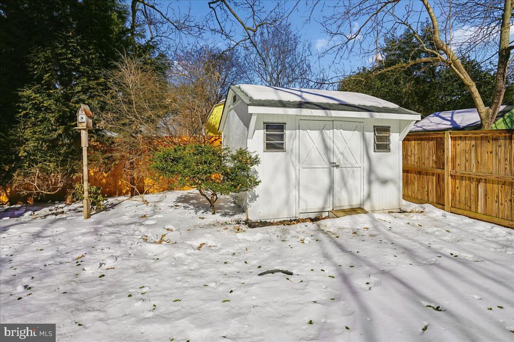 2412 CAVENDISH DRIVE