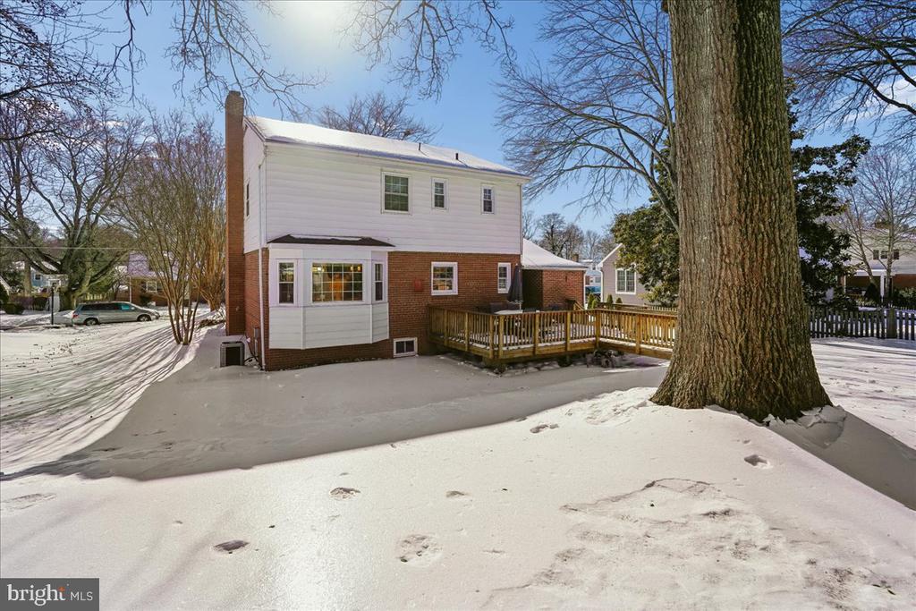 2412 CAVENDISH DRIVE