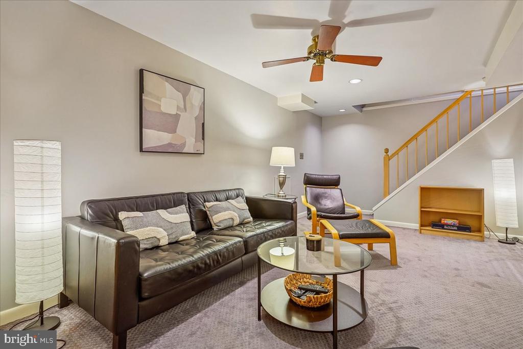 2412 CAVENDISH DRIVE
