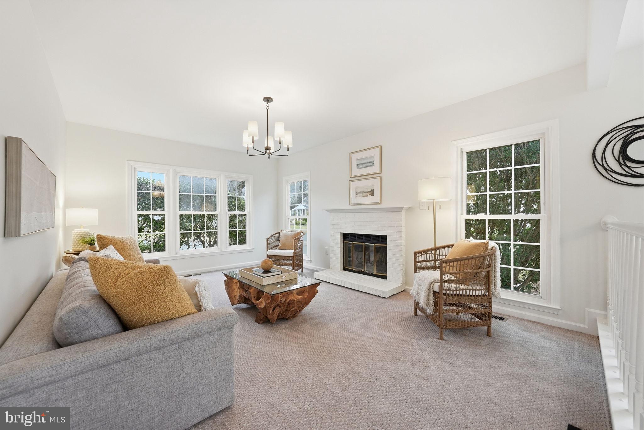 6112 SANDSTONE COURT