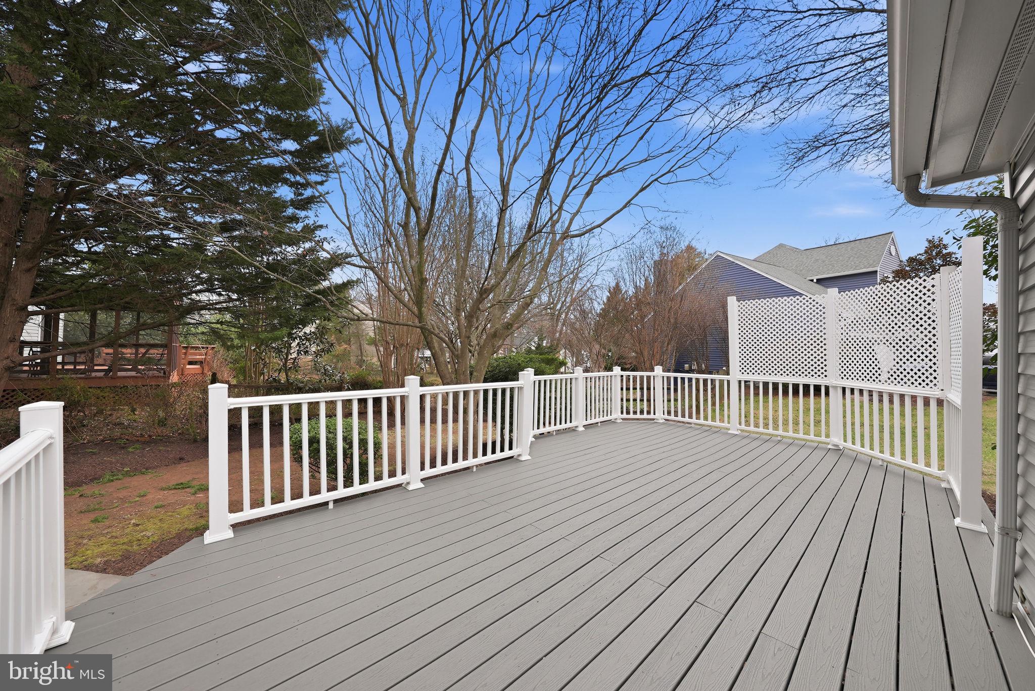 6112 SANDSTONE COURT