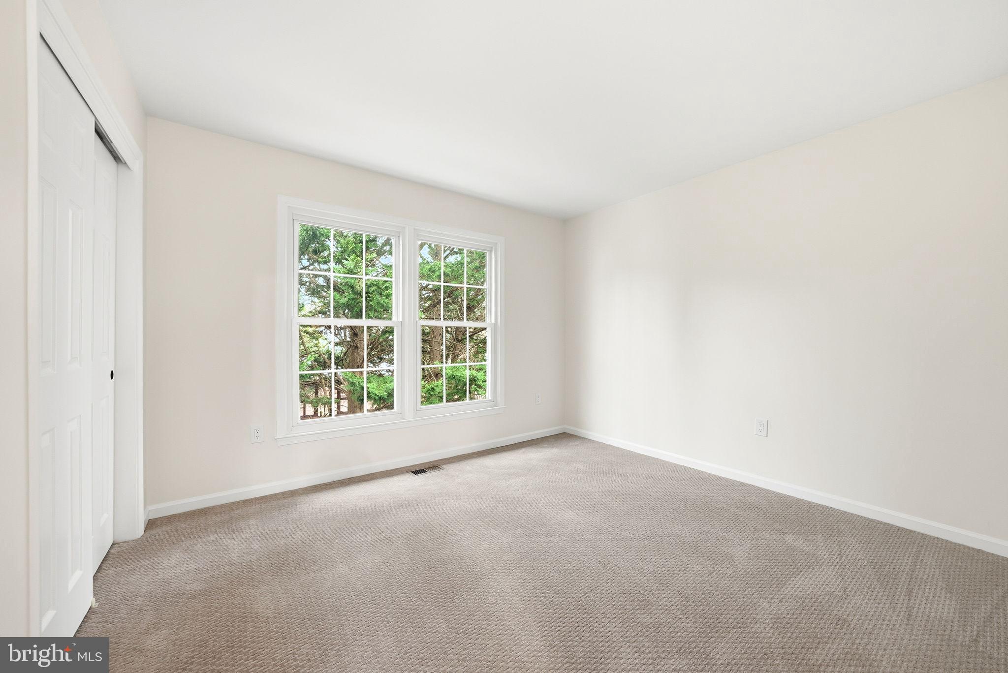 6112 SANDSTONE COURT