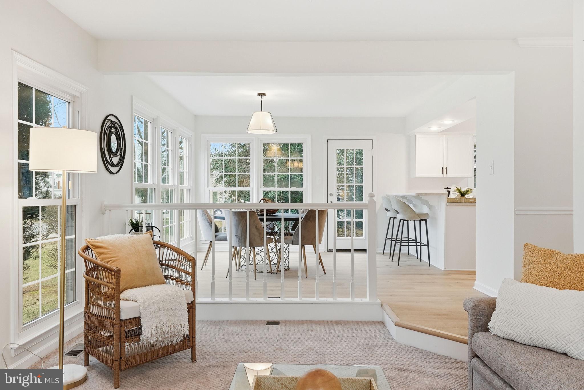 6112 SANDSTONE COURT