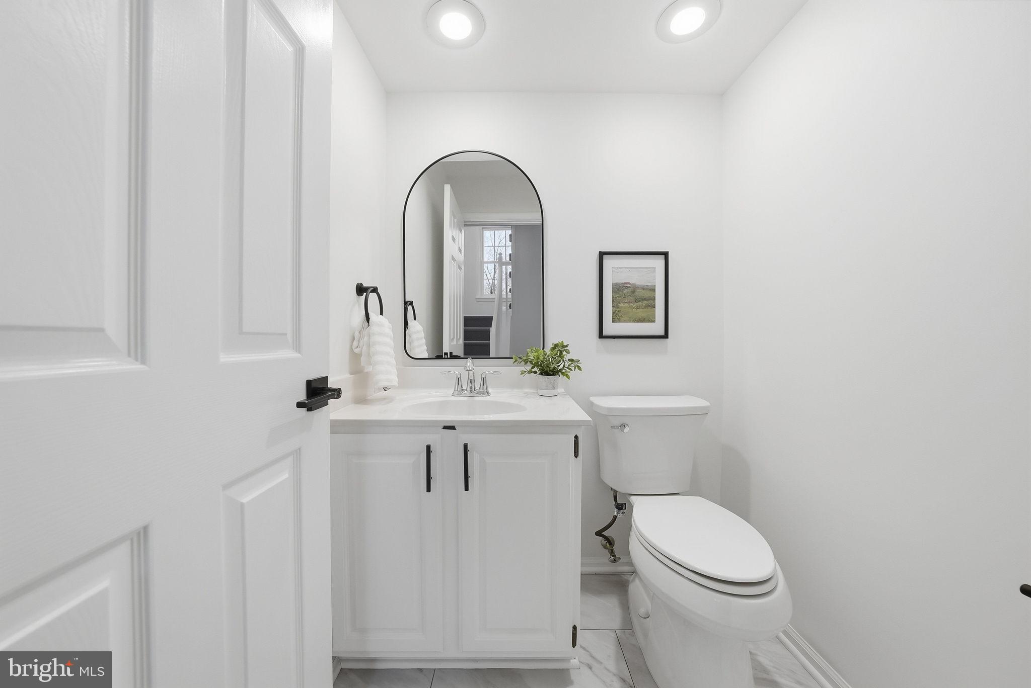 6112 SANDSTONE COURT