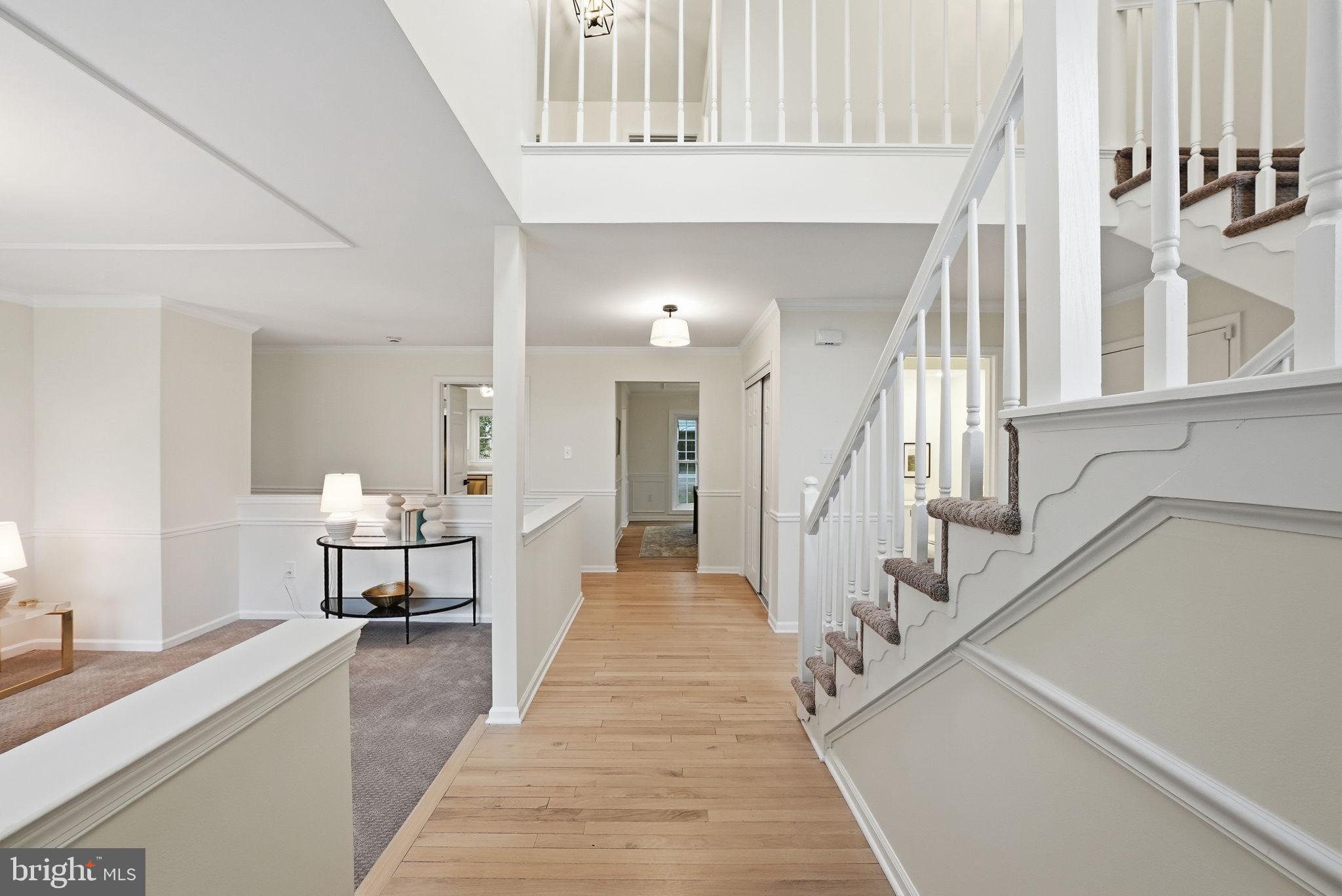 6112 SANDSTONE COURT