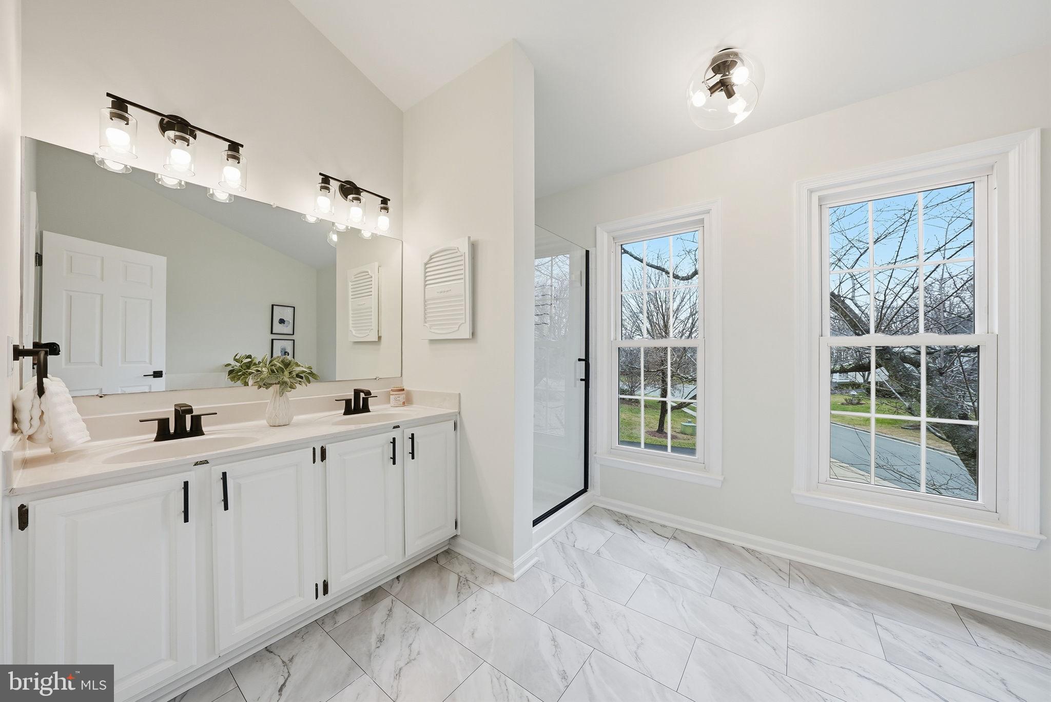 6112 SANDSTONE COURT