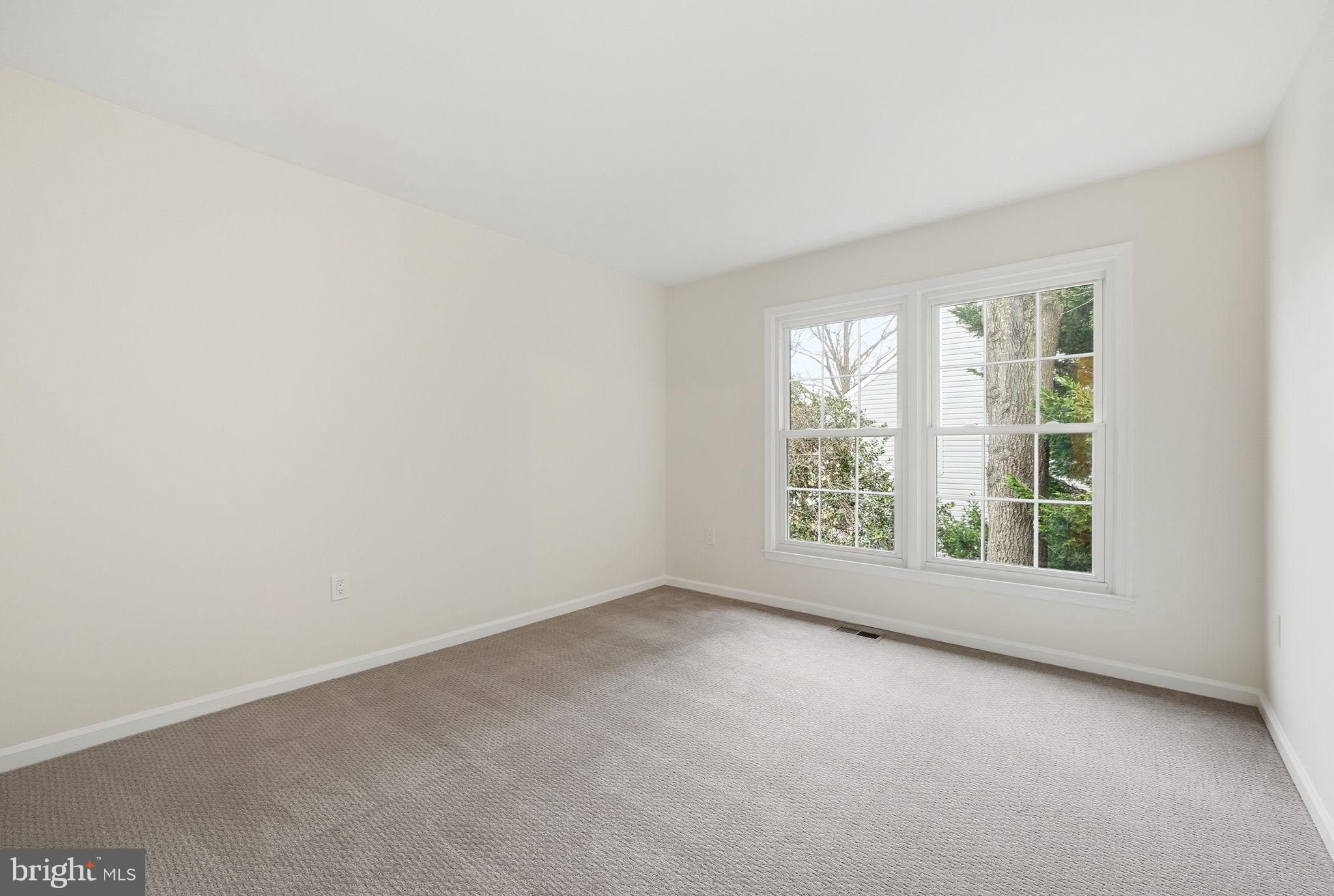 6112 SANDSTONE COURT