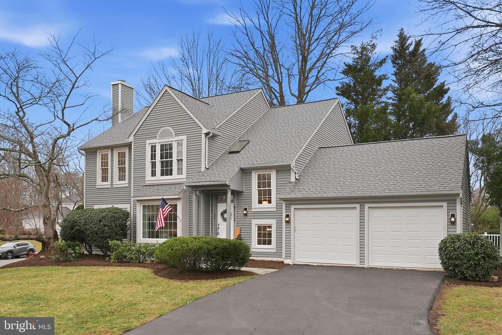 6112 SANDSTONE COURT