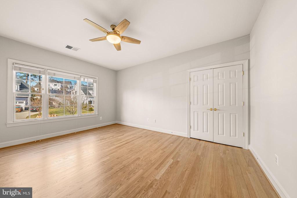 1609 BROOKSIDE ROAD