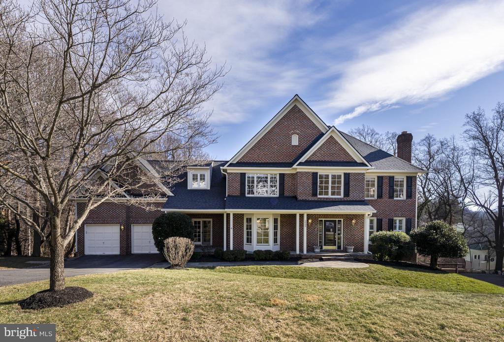 1609 BROOKSIDE ROAD