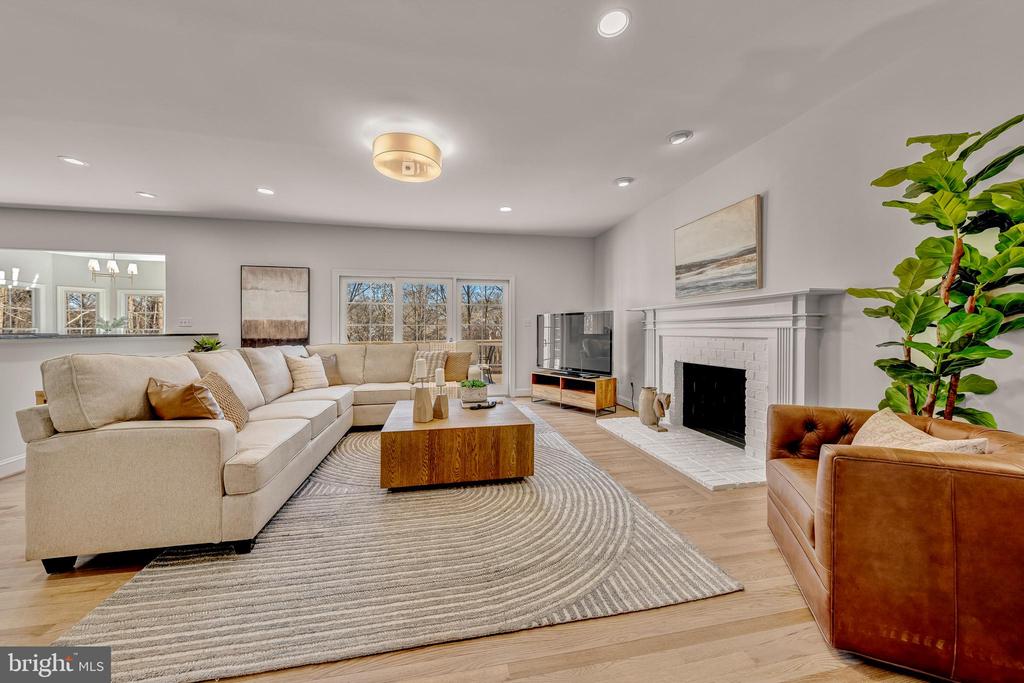 1609 BROOKSIDE ROAD
