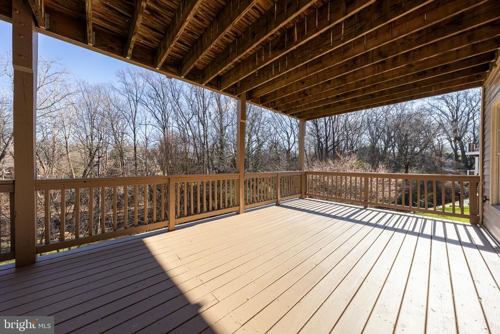 1609 BROOKSIDE ROAD