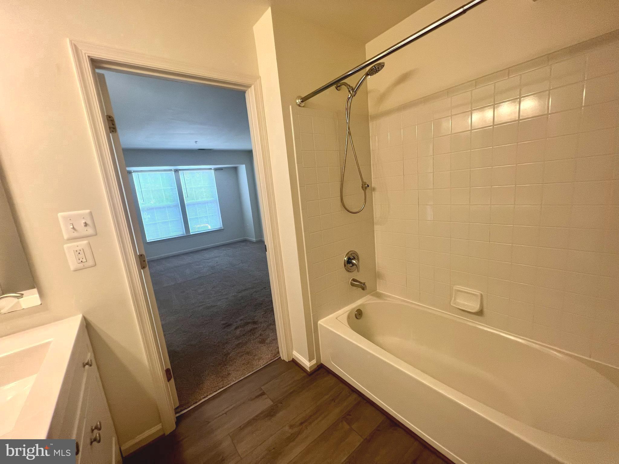 7532 COXTON COURT 128