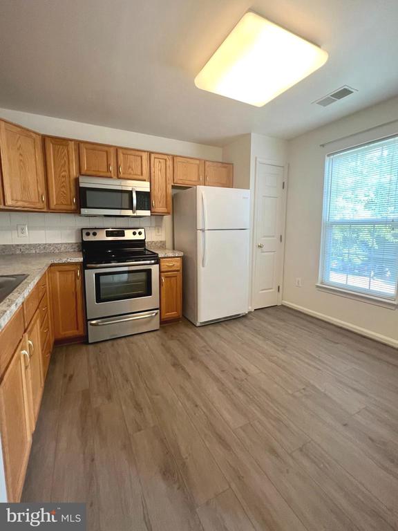 7532 COXTON COURT 128