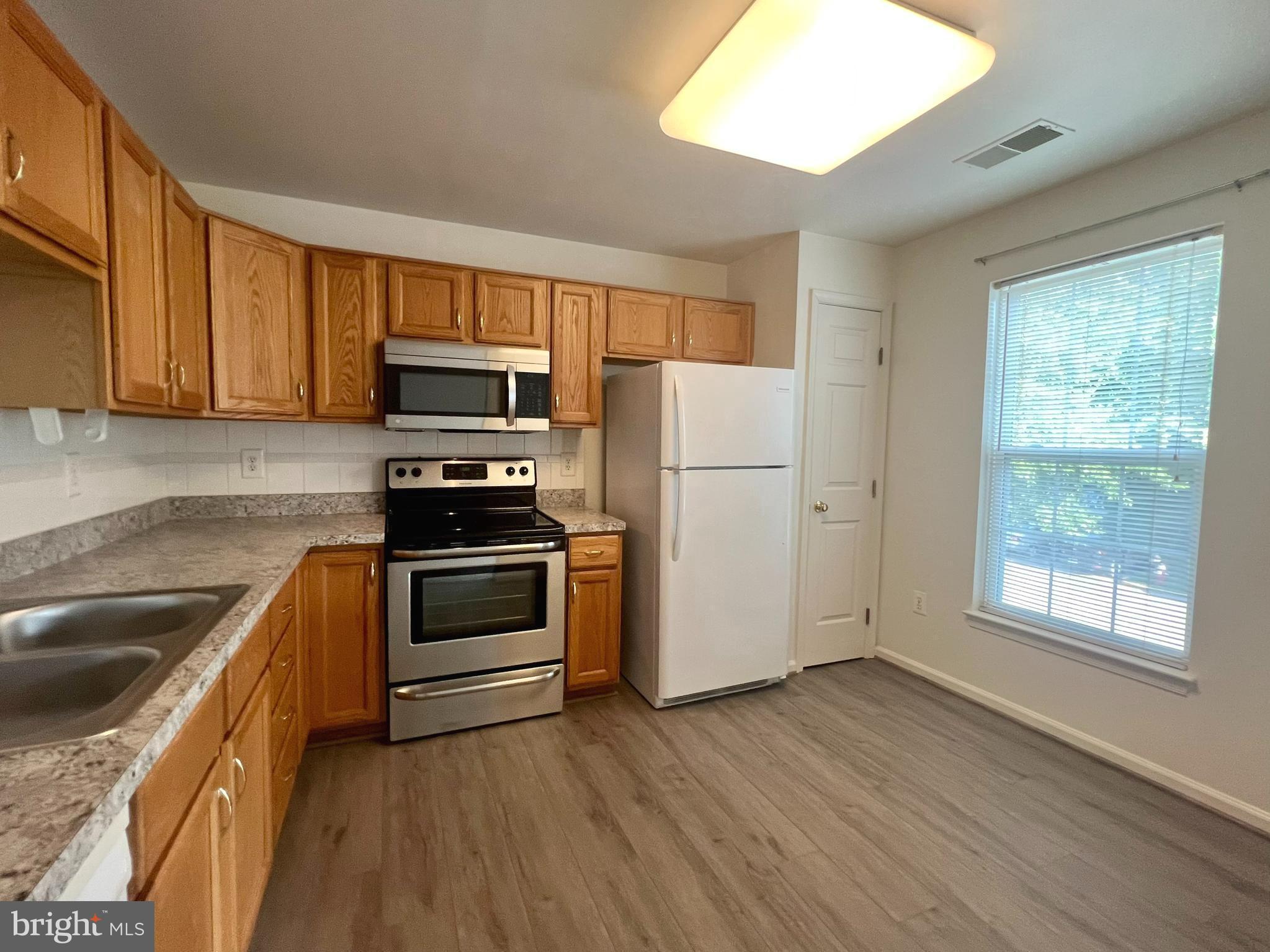 7532 COXTON COURT 128