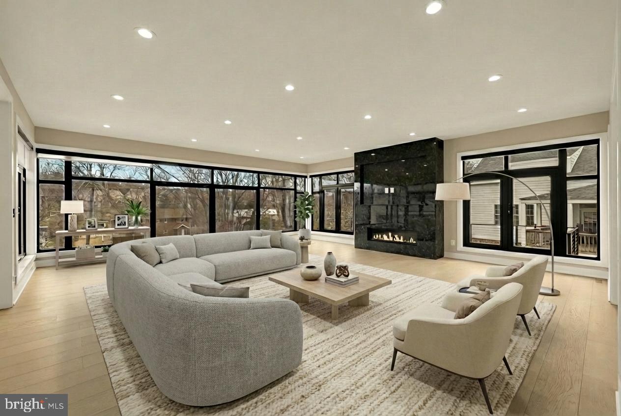 1573 WESTMORELAND STREET