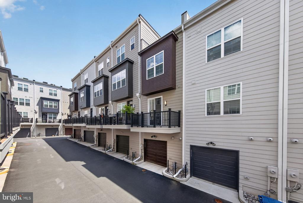 7348 BLADE DRIVE