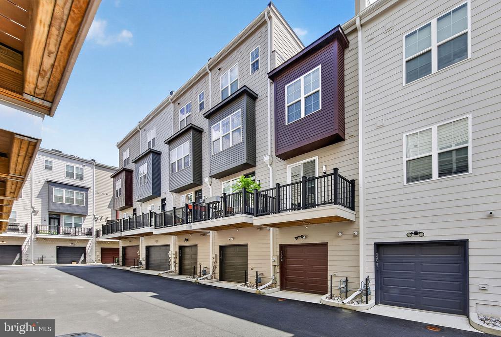 7348 BLADE DRIVE