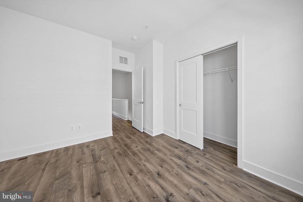 7348 BLADE DRIVE